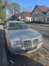 Chrysler 300C 2.7 V6 Autom. - - Chrysler 300C: 2.7
