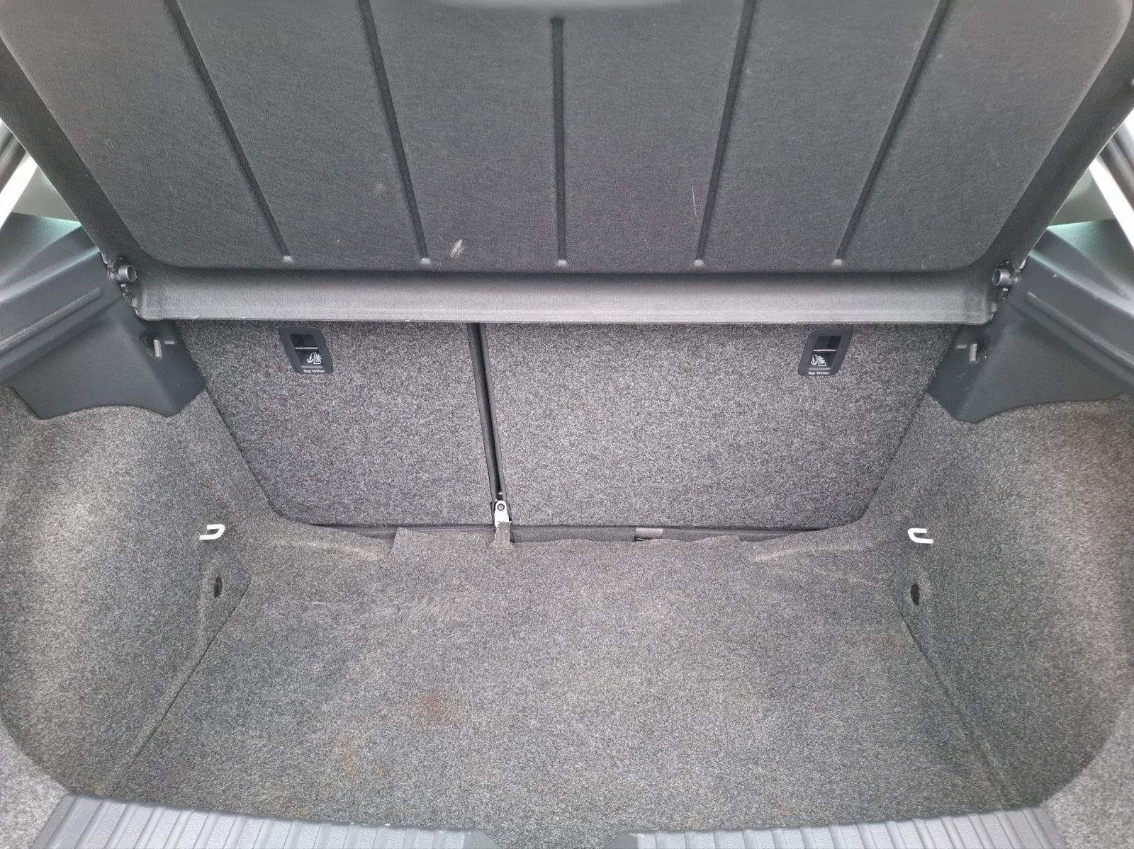 Fahrzeugabbildung SEAT Ibiza TSI Style LED AID GRA RFK SH LM