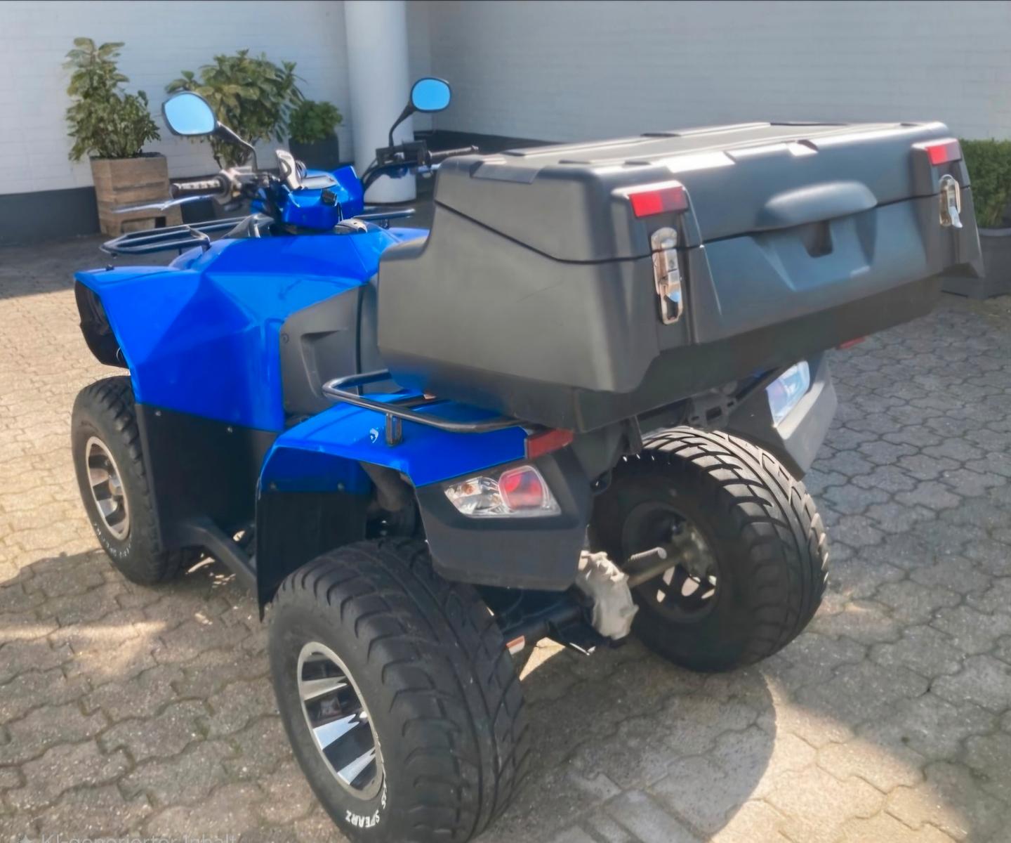 Kymco  2015 — interior