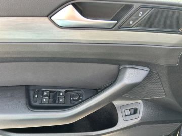 Volkswagen Passat - 10