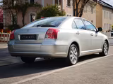 Toyota Avensis 1.8 VVT-i 1.Hand SuperZustand Navi - silberne Toyota Avensis