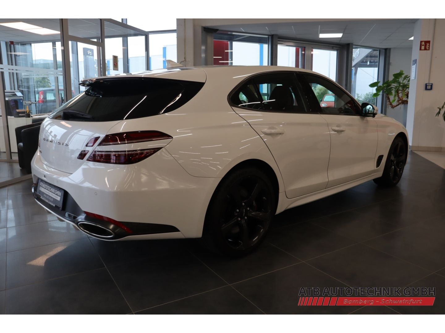 Fahrzeugabbildung Genesis G70 Shooting Brake 2.0T PLUS 4WD SPORT, Sitz, In