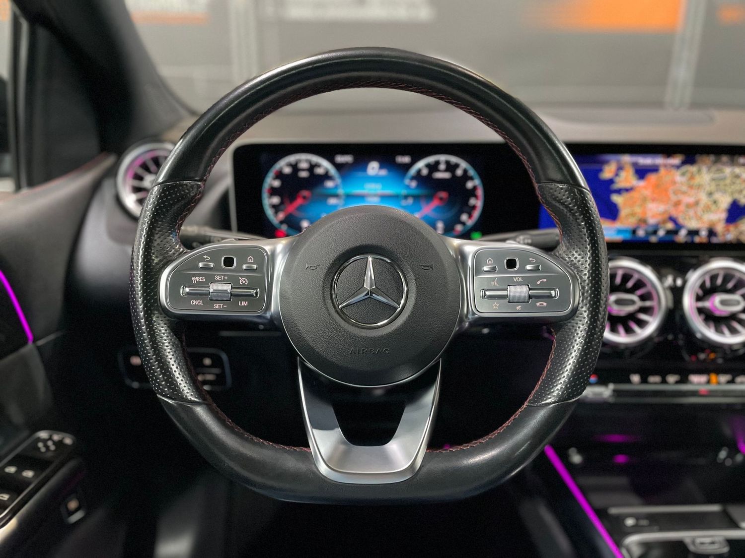 Fahrzeugabbildung Mercedes-Benz B 200 AMG Line #360°#Night#LED#Digital#MBUX#Pano