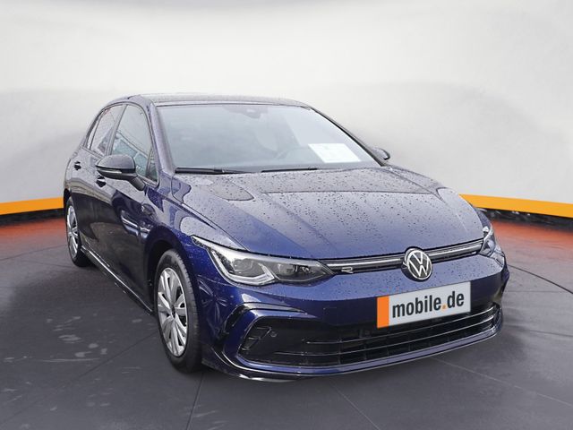 Volkswagen Golf 8 R-Line 1.5 eTSI DSG Navi Pano BlackStyle