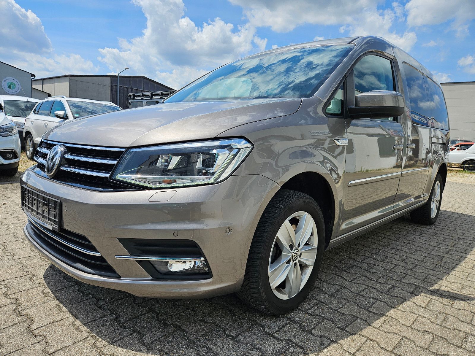 VW Caddy PKW Maxi Highline BMT - 7 Sitze - 1. Hand