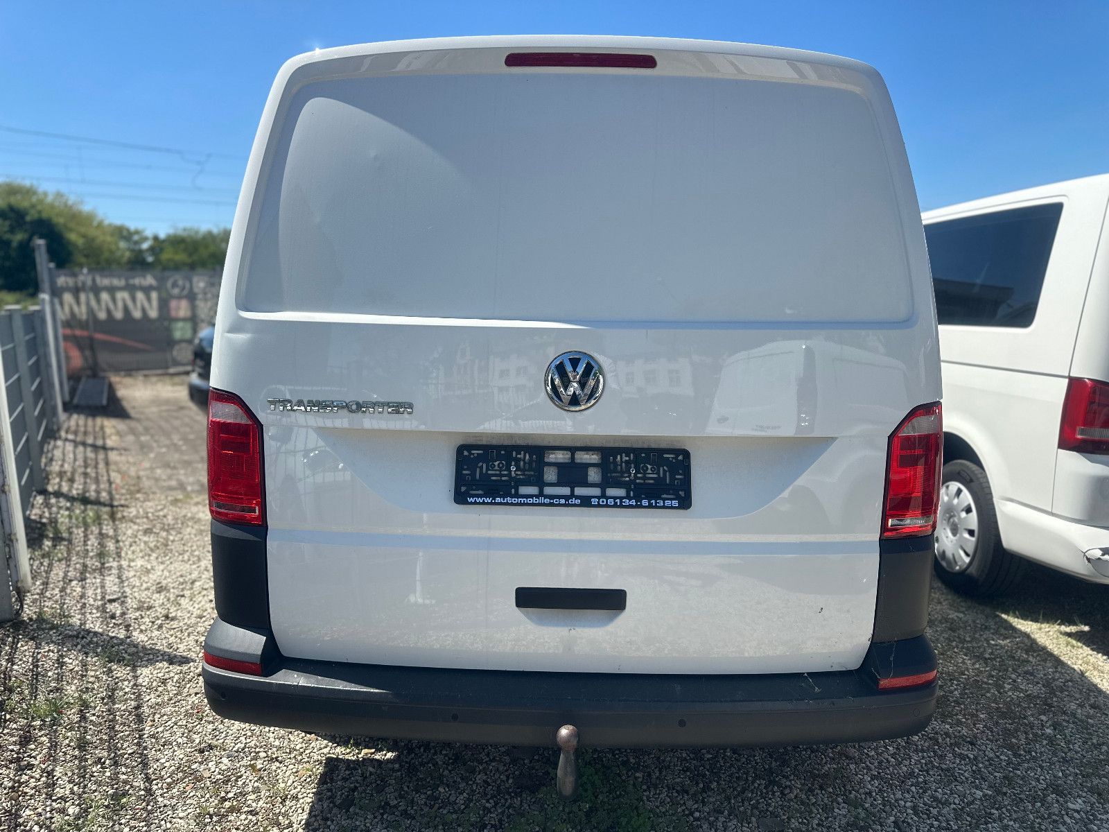 Fahrzeugabbildung Volkswagen T6 2.0 TDI TRANSPORTER KASTEN*1.HAND+AHK*