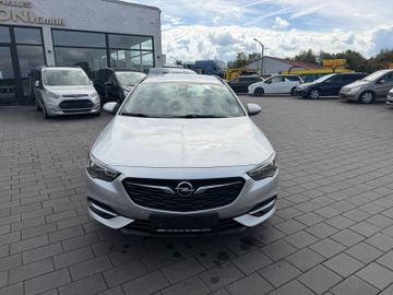 Opel Insignia - 1