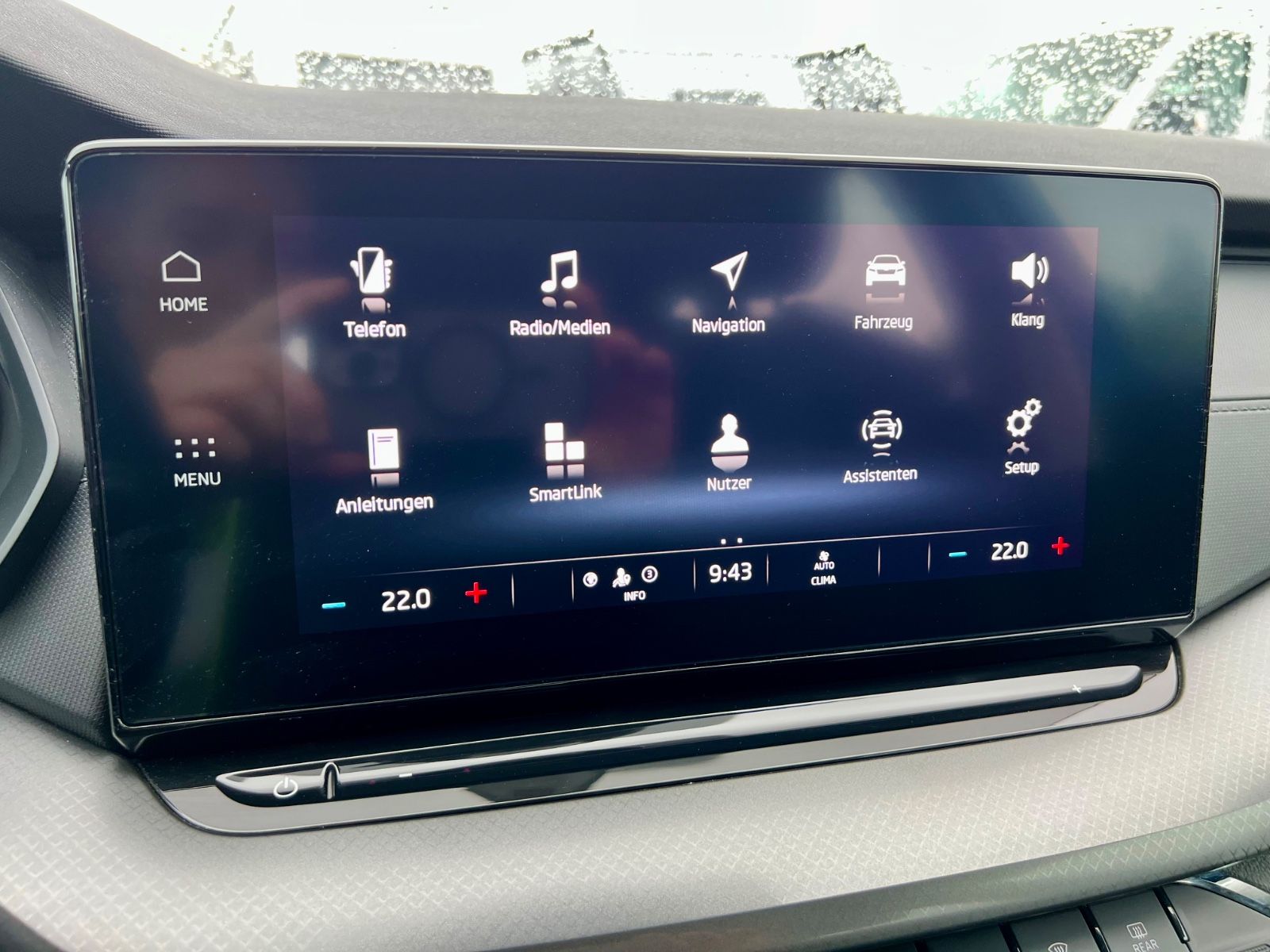 SKODA Octavia Combi 2.0 TDI AAC PDC NAVI AHK LED