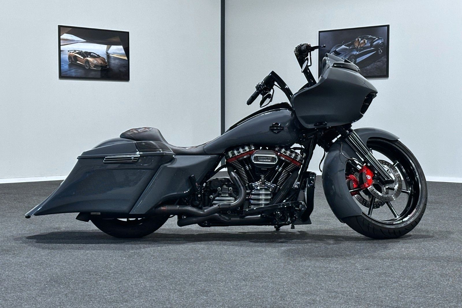 Fahrzeugabbildung Harley-Davidson CVO Road Glide KODLIN 23" FAT TI