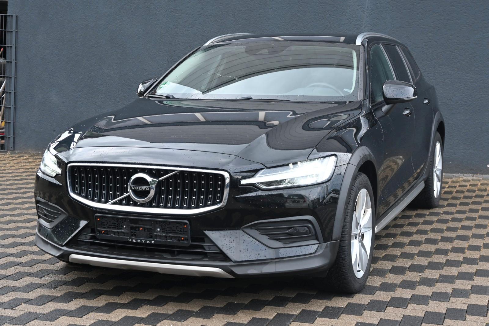 Volvo V60  AWD Navi Leder AHK Scheckheft