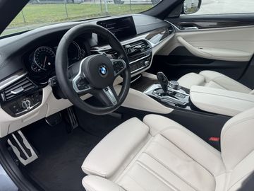 BMW 520 - 7