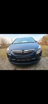 Opel Zafira 1.8 Family Plus Family Plus - Opel Zafira Gebrauchtwagen in Mainz