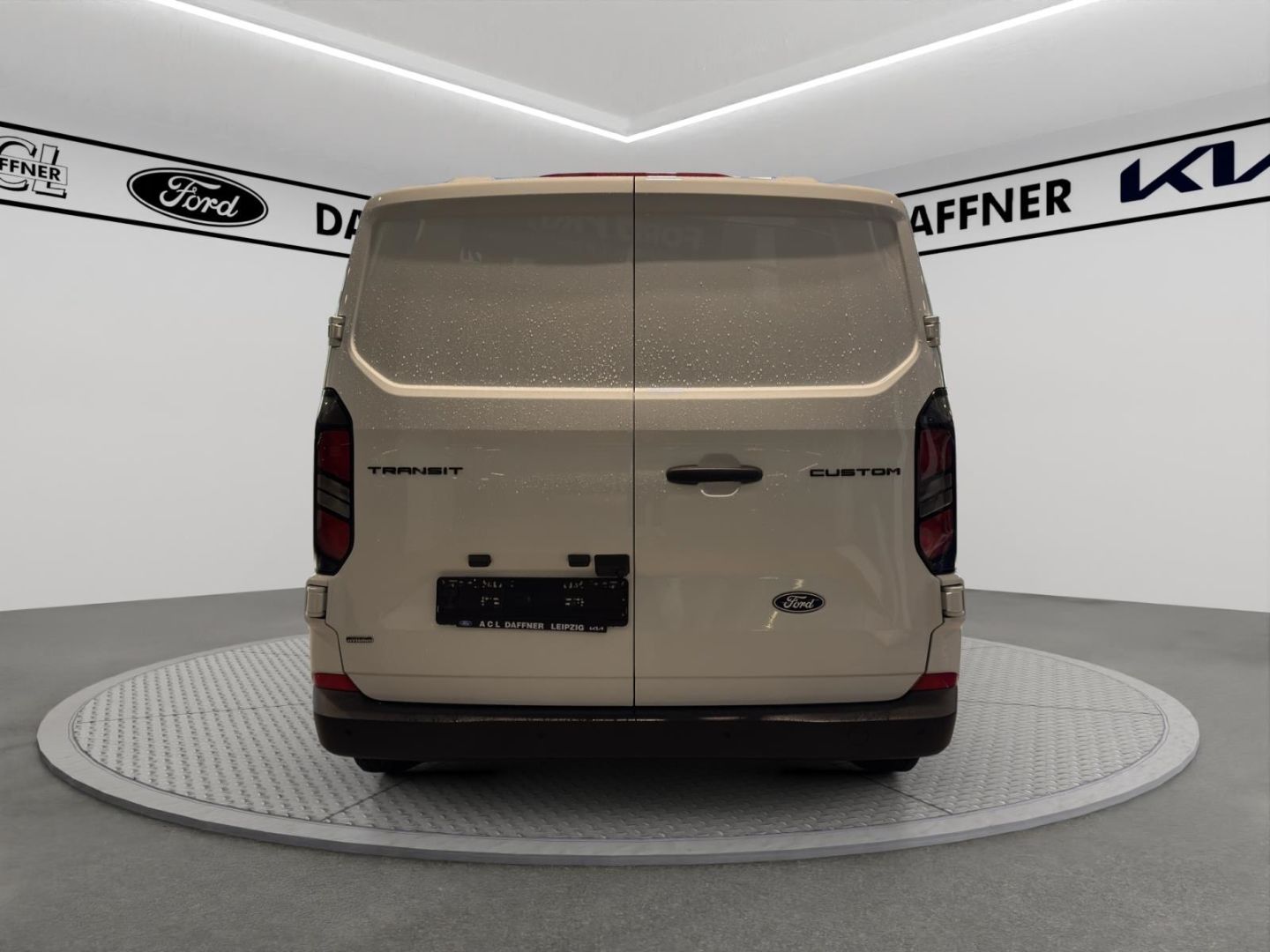 Fahrzeugabbildung Ford Transit Custom Kasten 320 L1 Trend FWD Plug-in H