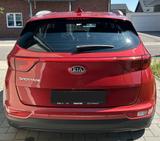 Kia Sportage Vision, TÜV NEU + AHK + Winterreifen - Kia Gebrauchtwagen in Mönchengladbach