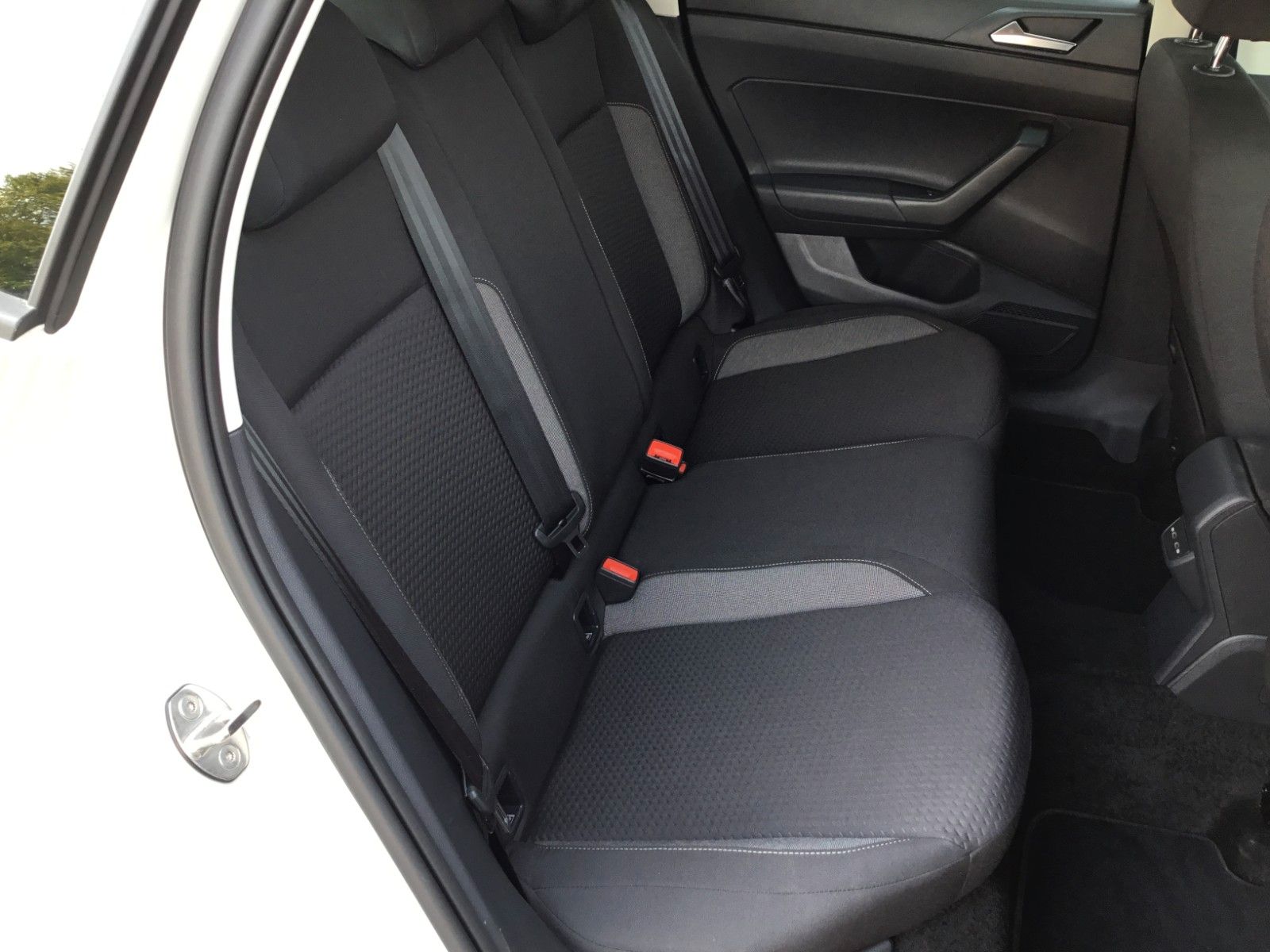 Fahrzeugabbildung Volkswagen Polo 1.0 TSI Life+Sitzheizung+AppConnect+Kamera