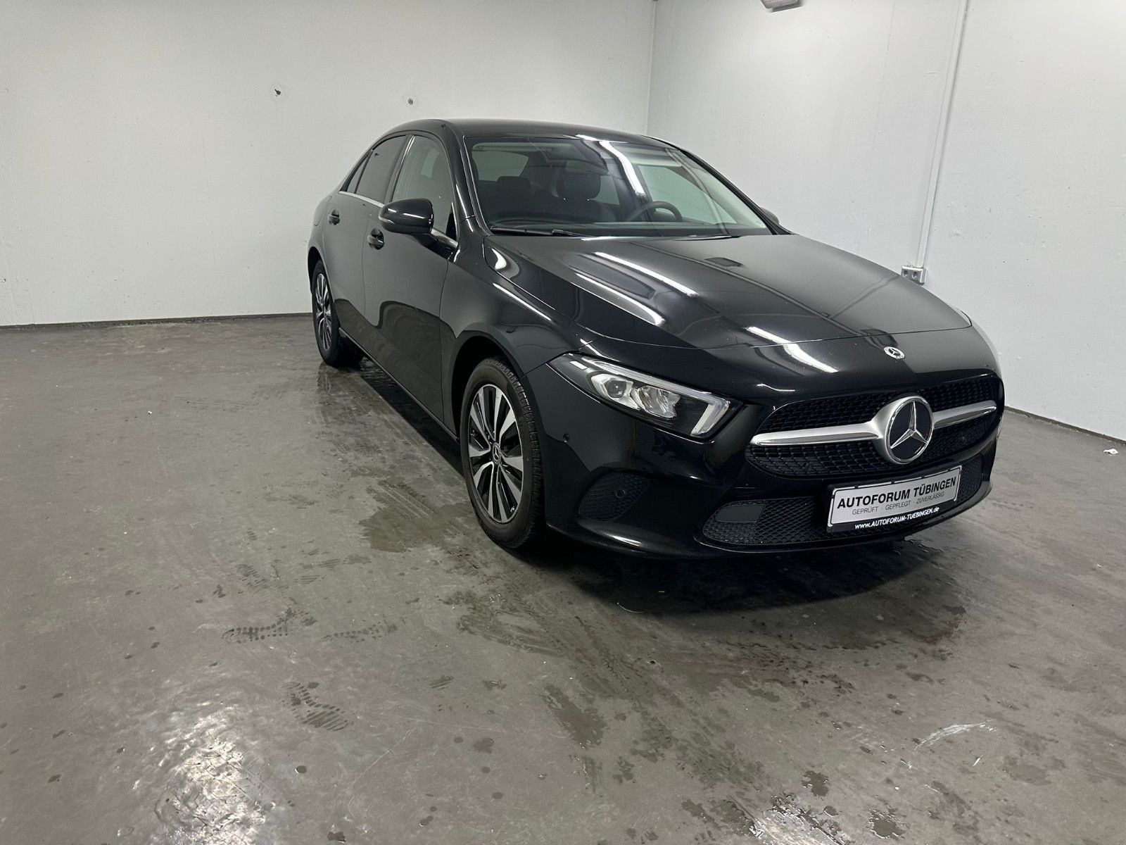 Fahrzeugabbildung Mercedes-Benz A 250 e DCT*STYLE*KAMERA*PDC*NAVI*AMBIL*LED
