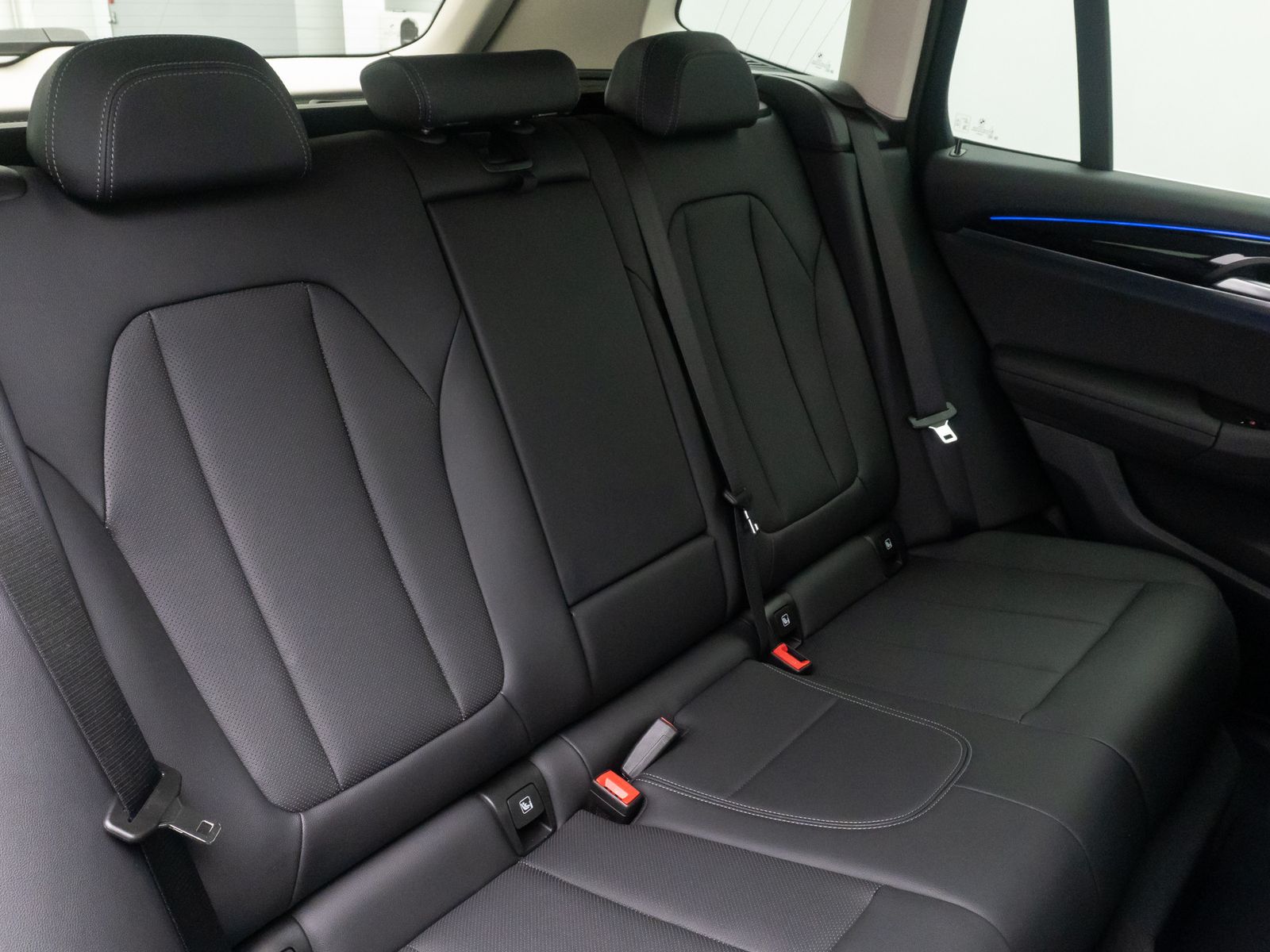 Fahrzeugabbildung BMW X3 xD20d Alarm DAB Kamera Leder Sport HiFi 19"