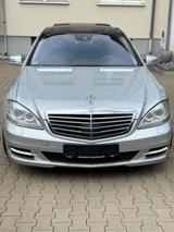 Mercedes-Benz S 500 - Mercedes-Benz 500: Limousine