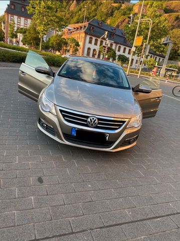 Volkswagen Passat CC 2010