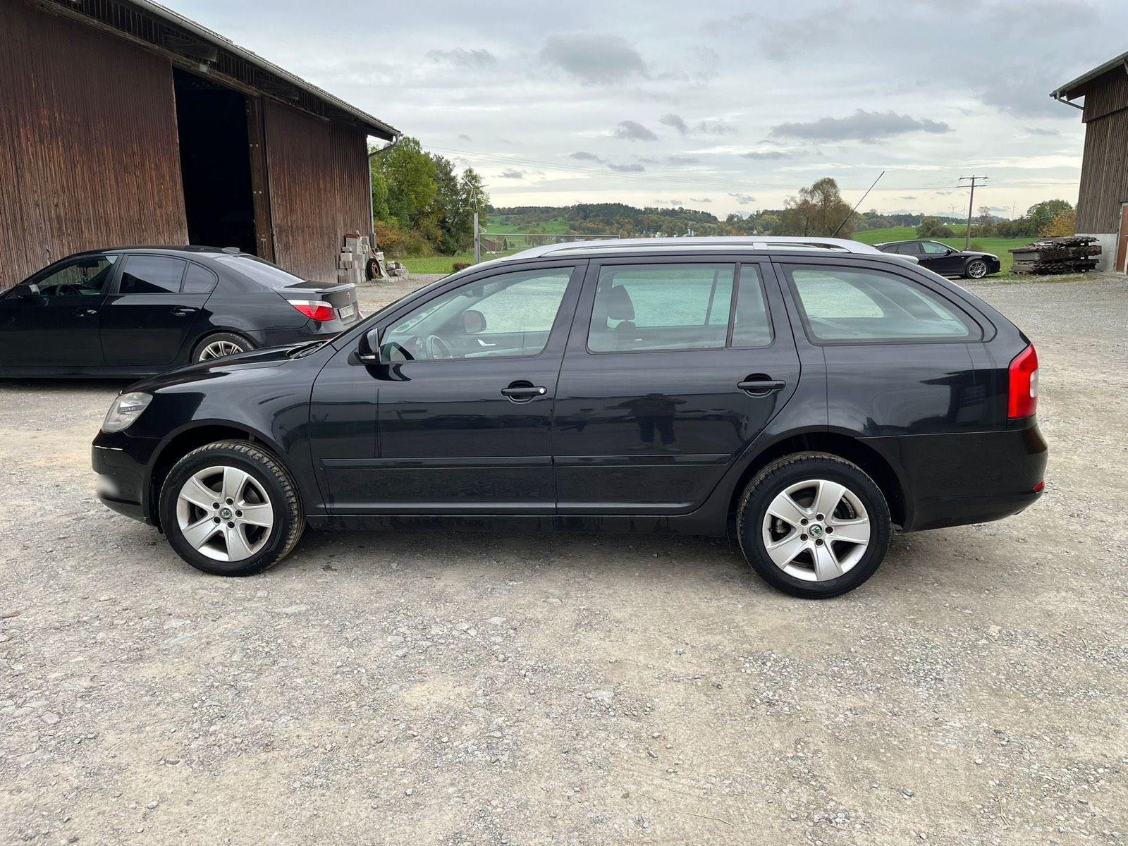 Skoda Octavia 2009 — engine 105 HP (77kW)