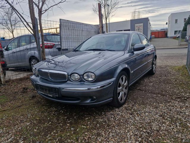 Jaguar X-Type 2.5 V6 Executive! Allrad! Pano! Top Ausst