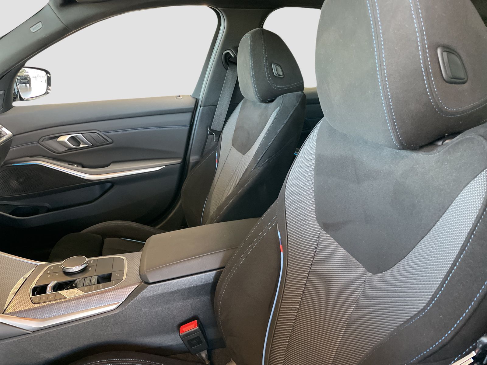 BMW 320 - Bild 11