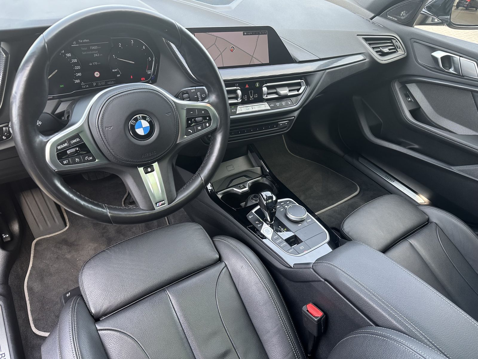 Fahrzeugabbildung BMW 120d Luxury-Line NAV+LED+PANO+H&K+KAMERA+WLAN+PP