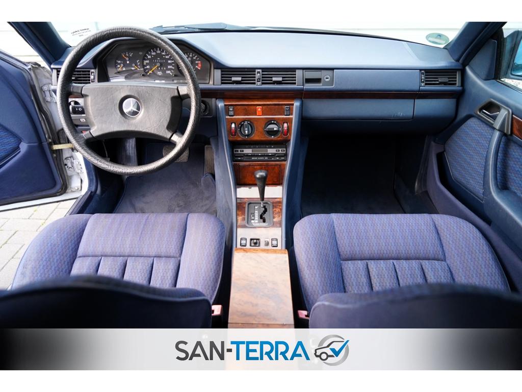 Mercedes-Benz CE 230