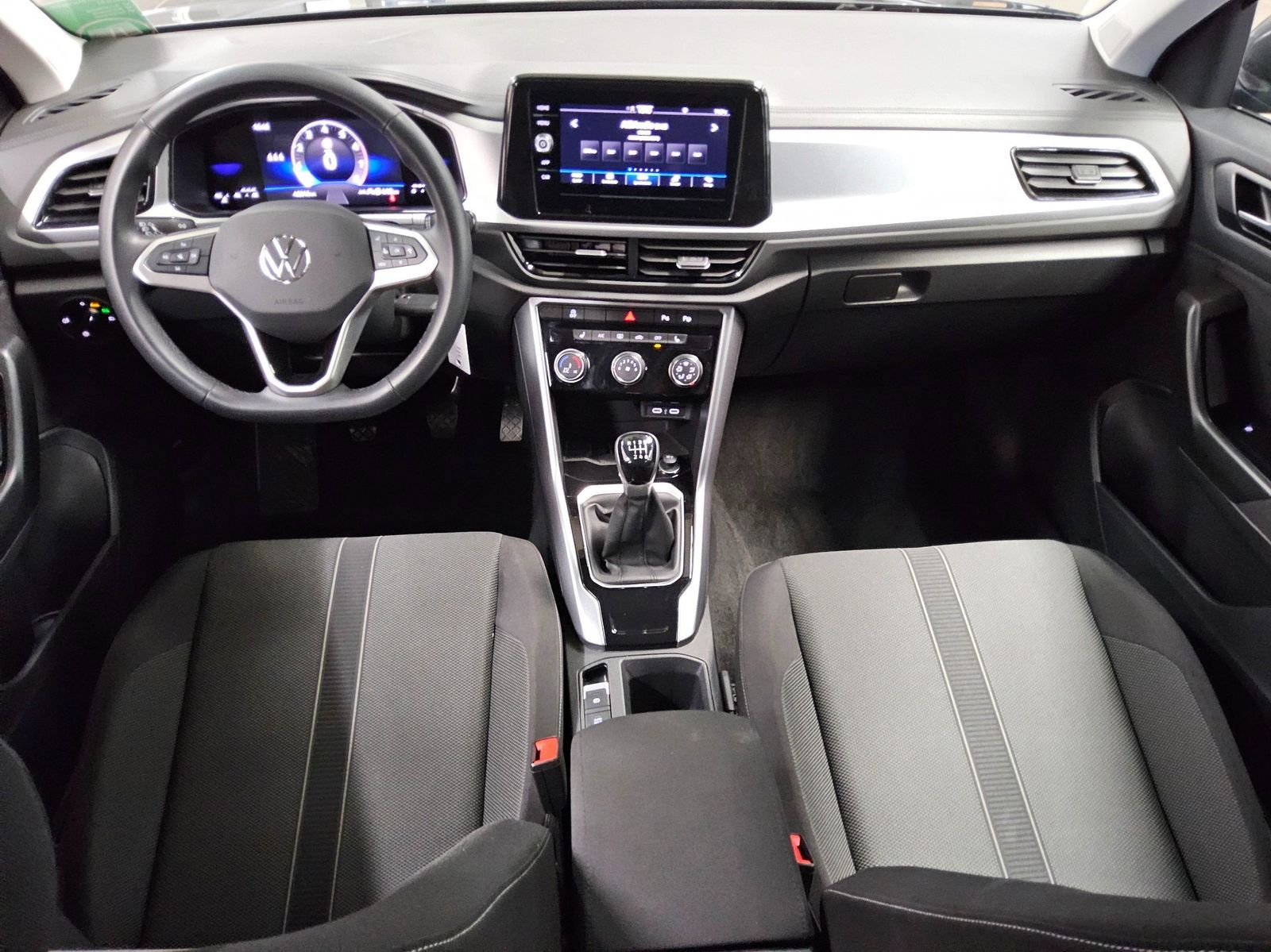 Volkswagen T-Roc 1.0 TSI Life LED DC PDC Shz foto 5