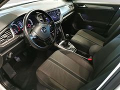 VW T-Roc TDI NAVI PDC SHZ Totwinkel-Assistent LED