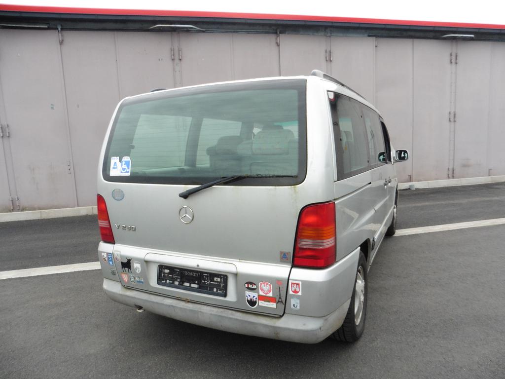 Mercedes-Benz V 230