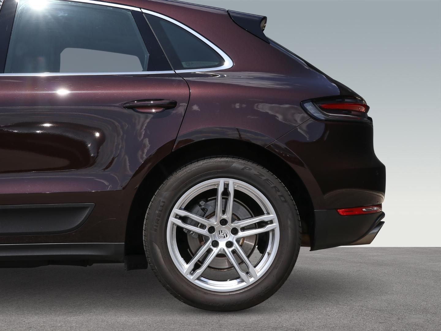 Porsche Macan S Luftfederung PASM Rückfahrkamera