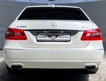 Mercedes E 350 - 8