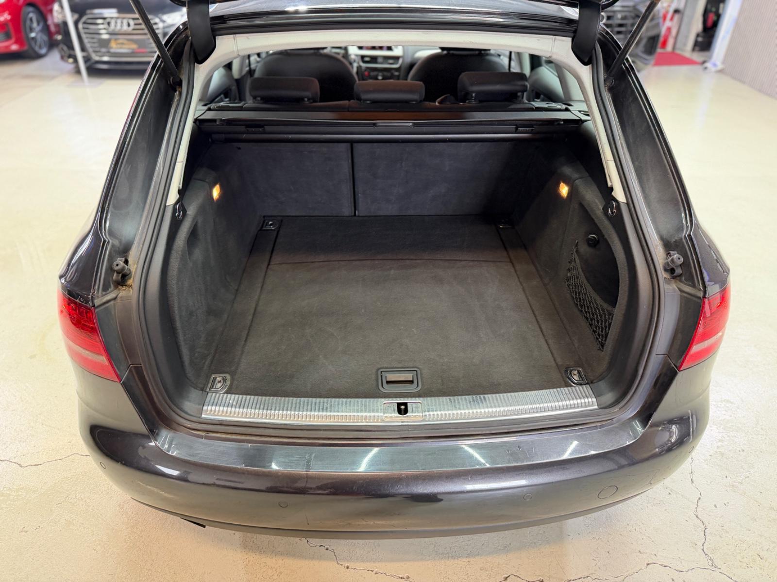 Audi A4 Avant Ambition Navigation PDC Xenon