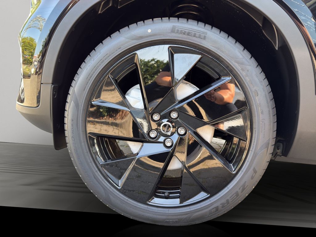 Fahrzeugabbildung Volvo XC40 B4 B DKG Ultra Black Edition+SOFORT