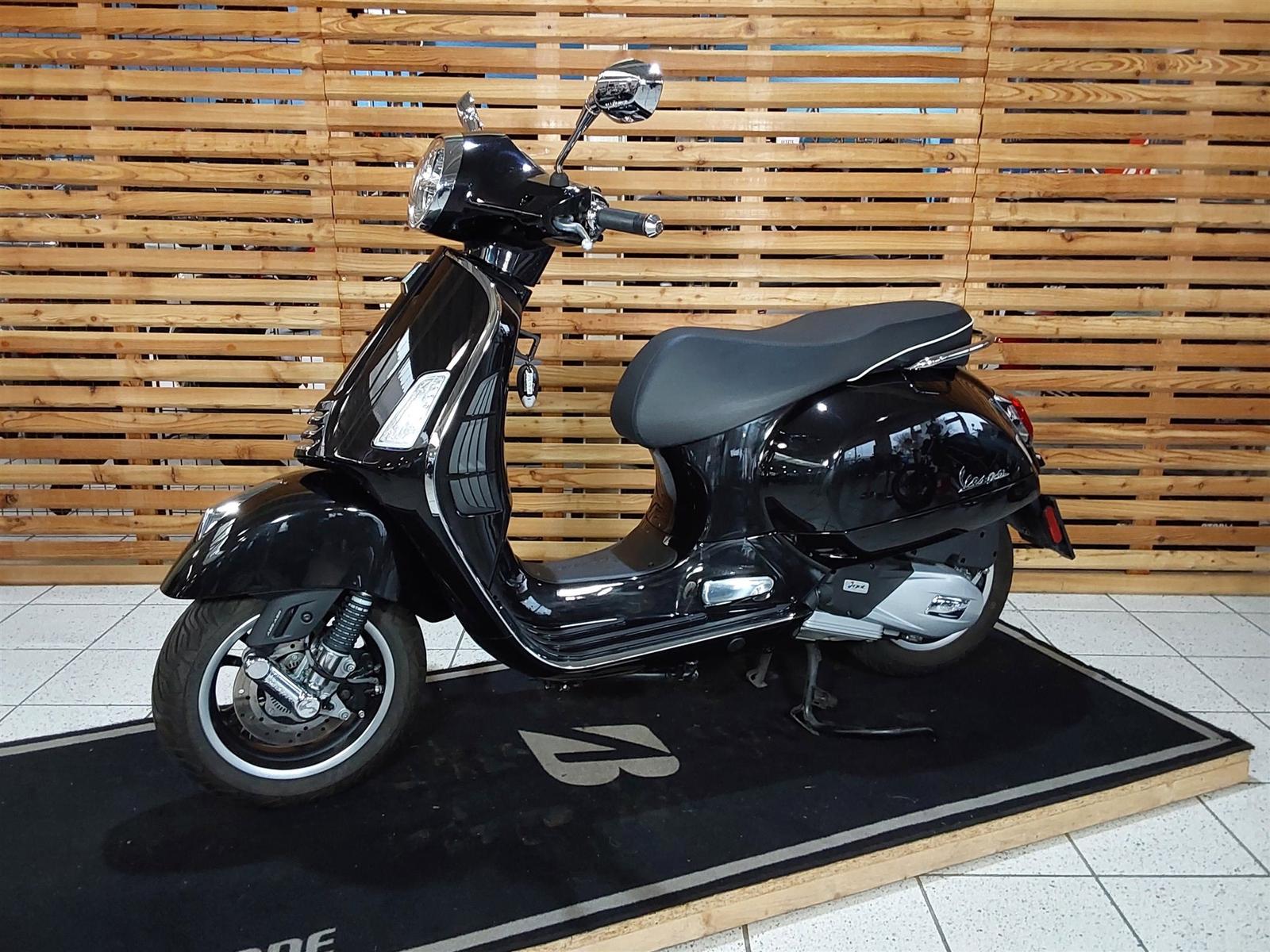 Vespa GTS 125 Super **Top Zustand**
