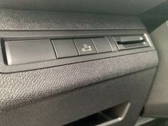 Foto Nummer 15: PEUGEOT 3008