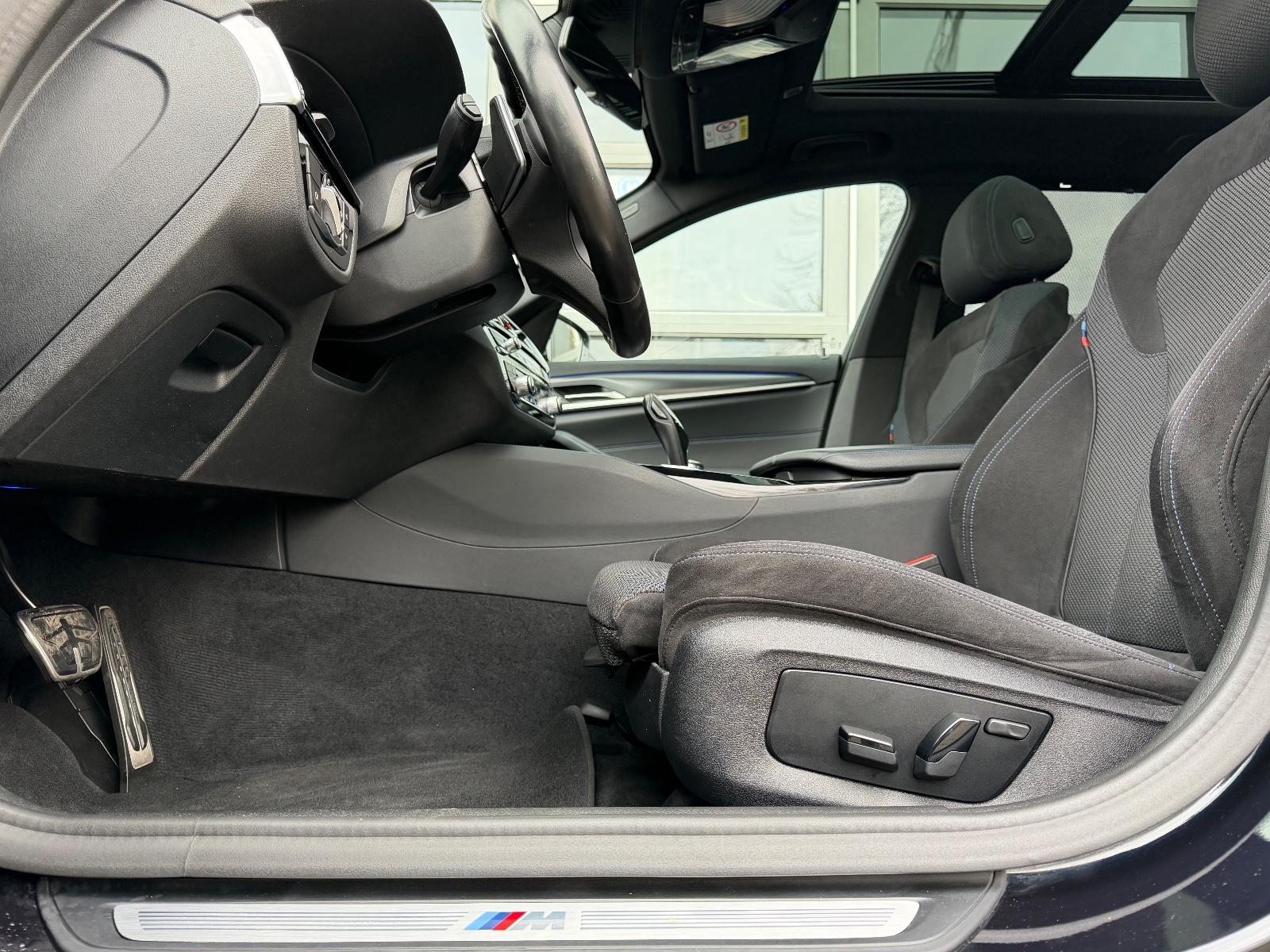 BMW 520dA xD*ACC*M SPORT*PANO*LASER*KAM*HEAD UP*KEY*