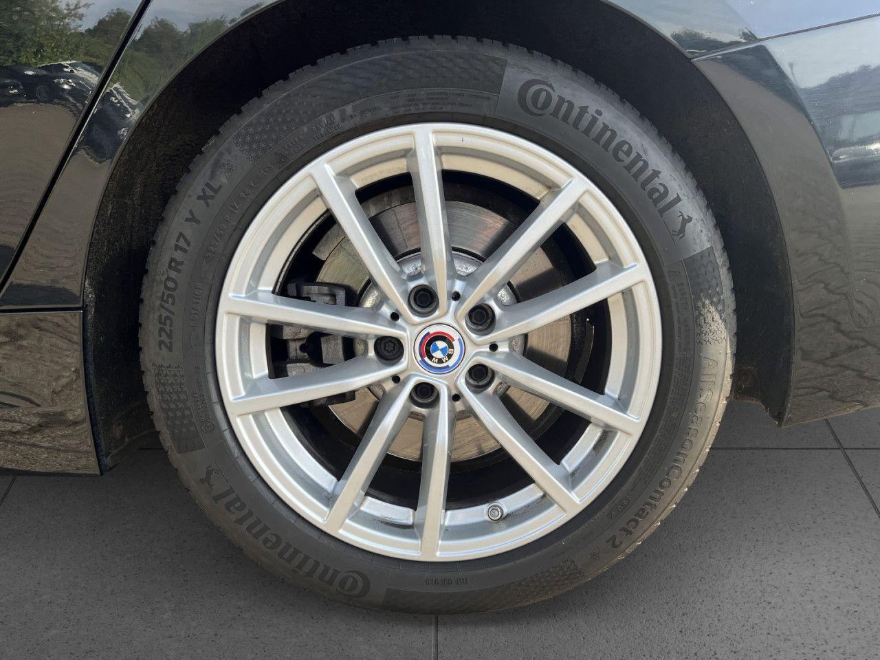 BMW 330i xD Tour. Laser DA LiveProf St+Go Pano HiFi