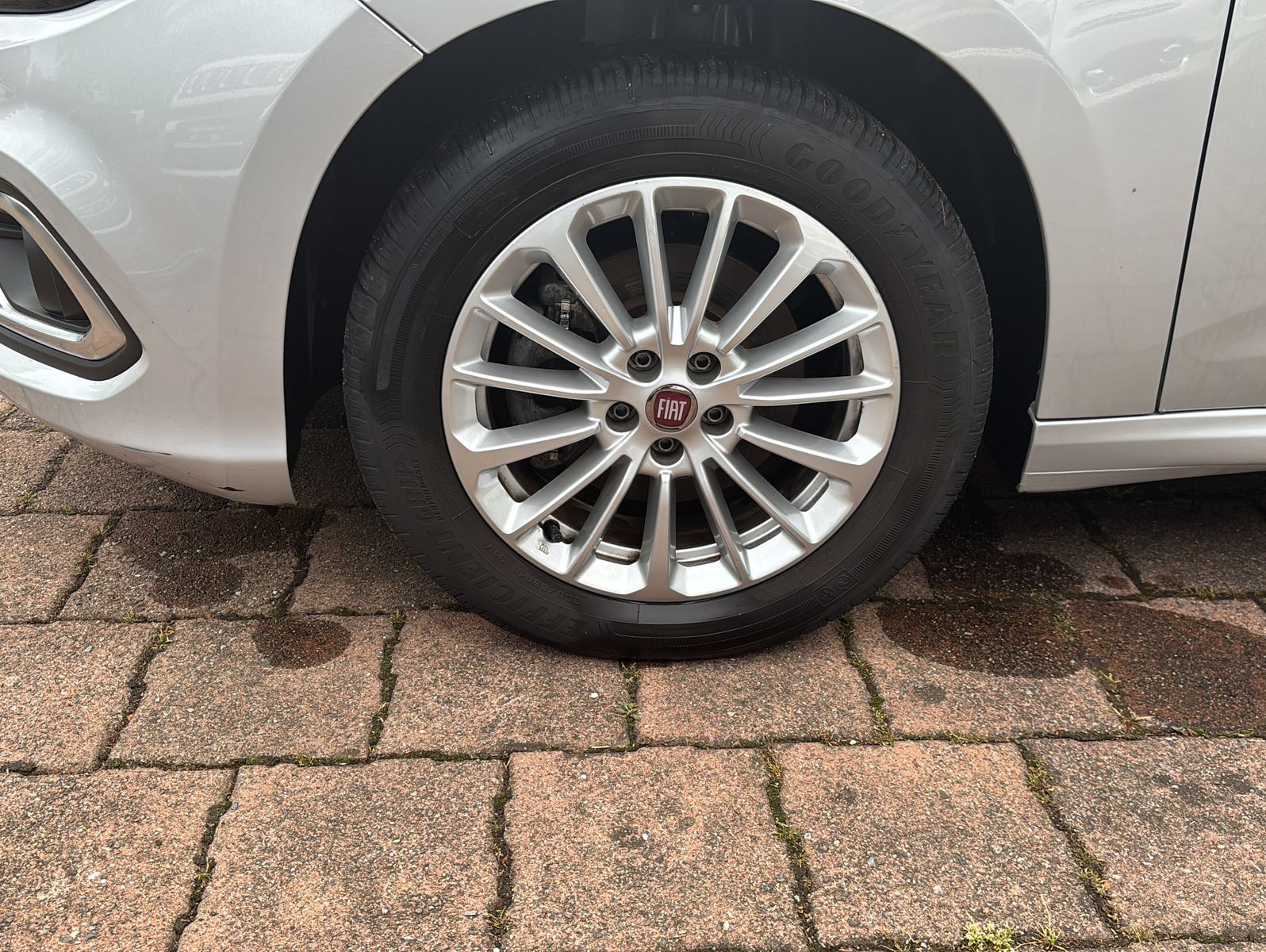 Fahrzeugabbildung Fiat Tipo 1.6 Mjet 130 ps