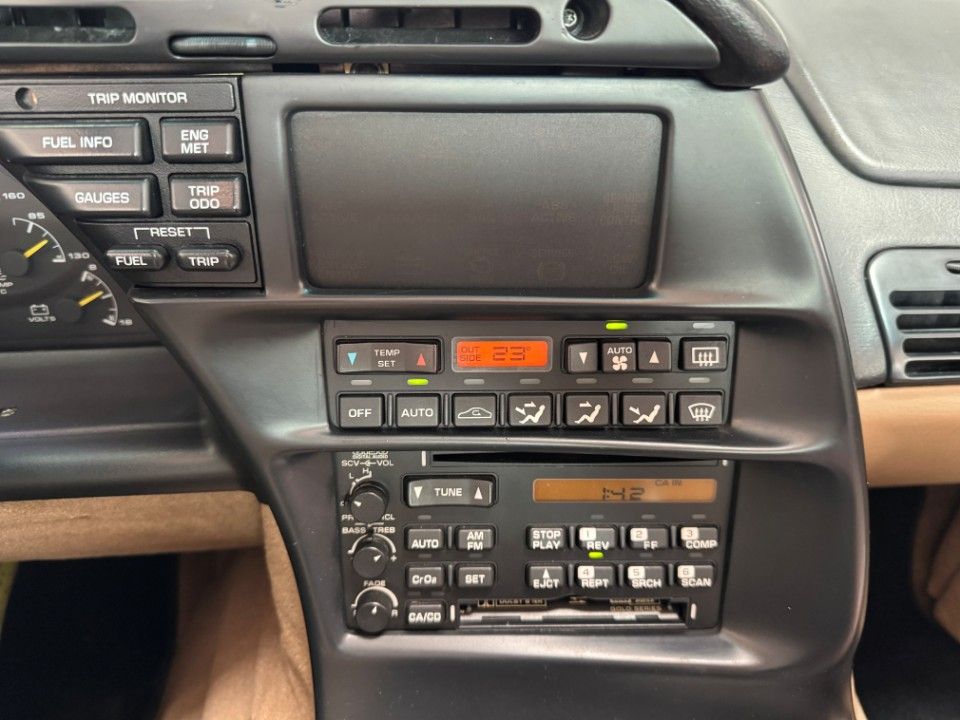 Fahrzeugabbildung Corvette C4 Targa 5.7 TPI Schweiz Import H Zulassung