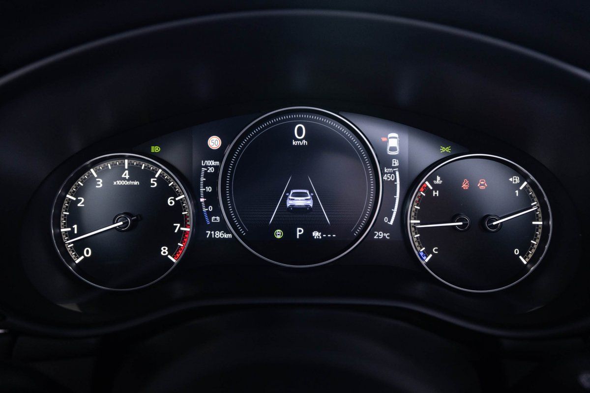 Fahrzeugabbildung Mazda 3 X 2.0i 186PS A/T AWD EXCLUSIVE COMB DASO DESI