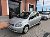 Toyota Yaris 1.3i 16V cat 5 porte - gebrauchte Toyota Yaris aus dem Jahr 2001