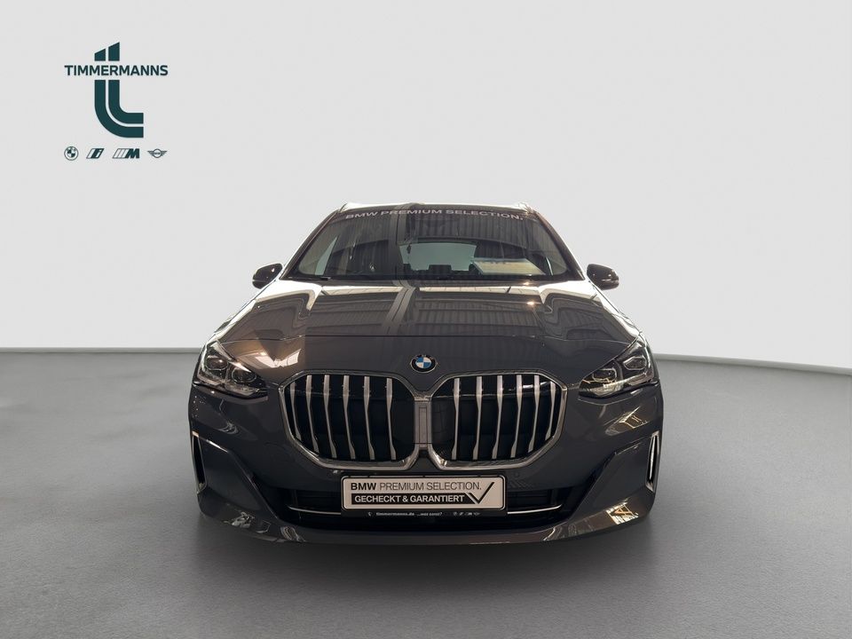 BMW 223 Active Tourer - Bild 8