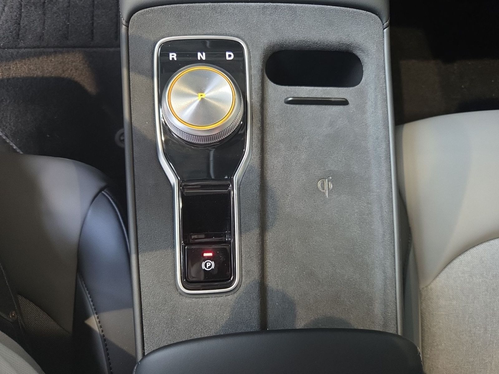 Fahrzeugabbildung MG MG4 4 Premium 64 kWh *APPLE CARPLAY*ANDROID AUTO