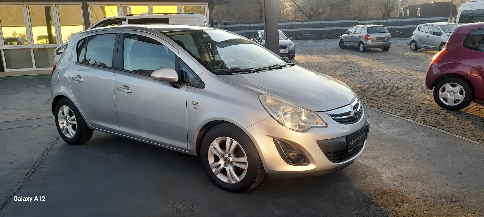 Opel Corsa.Steuerkette neu.+Inspektion+TÜV neu.
