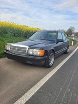 Mercedes-Benz Mercedes 190E  2,0 mit H - Kennzeichen - Mercedes-Benz 190 aus 1985: 190e