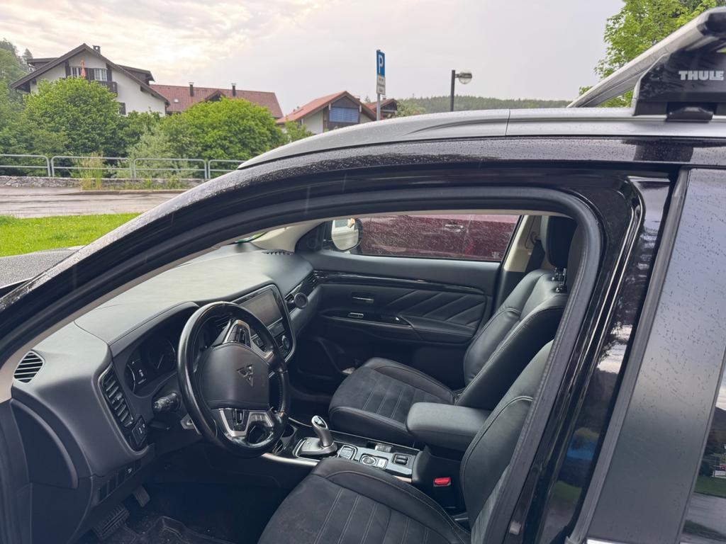 Mitsubishi Plug-in Hybrid Outlander