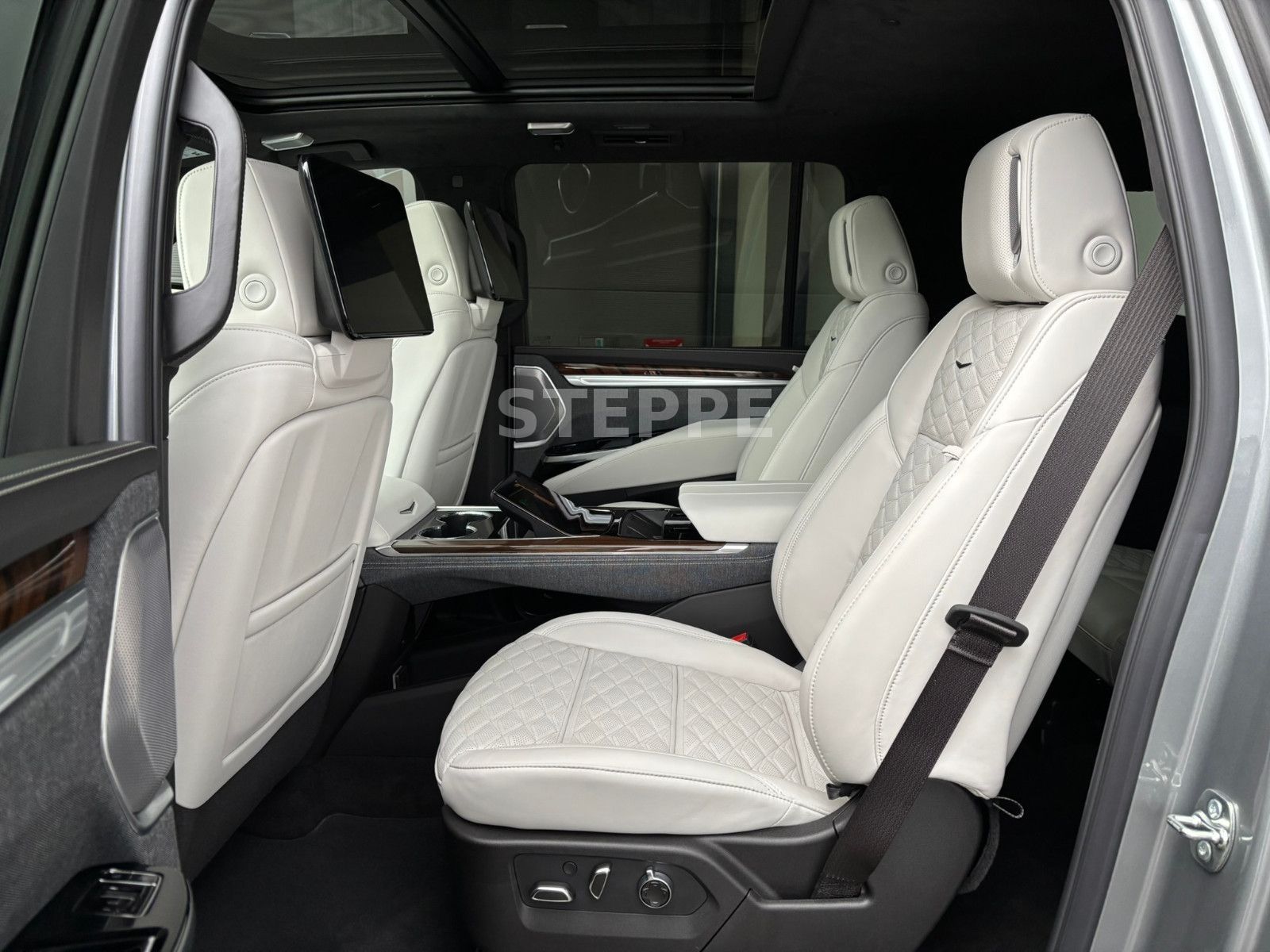 Cadillac Escalade FACELIFT MY26 6.2 V8 ESV Sport Platinum