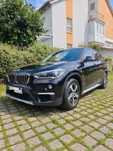 BMW X1 xDrive 20 d, Allrad/Standheizung/AHK/Nav/Sitz